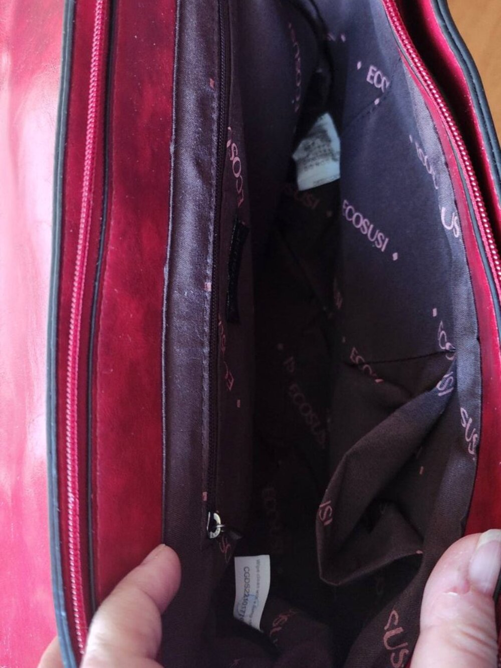 NWT Gorgeous Ecosusi Vegan Leather Briefcase with Handle and Shoulder Strap - Picture 6 of 7